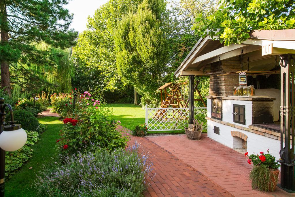 Villa Rosa Dunajská Streda Exterior foto